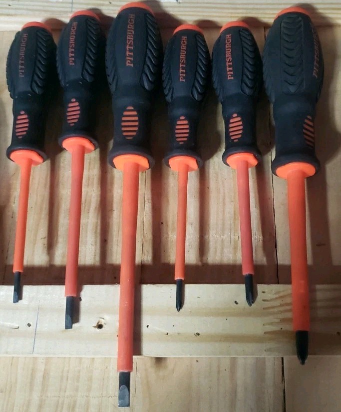 Electrician Lot - Insulated Screwdrivers - Fluke Volt Alert & Fuse Puller