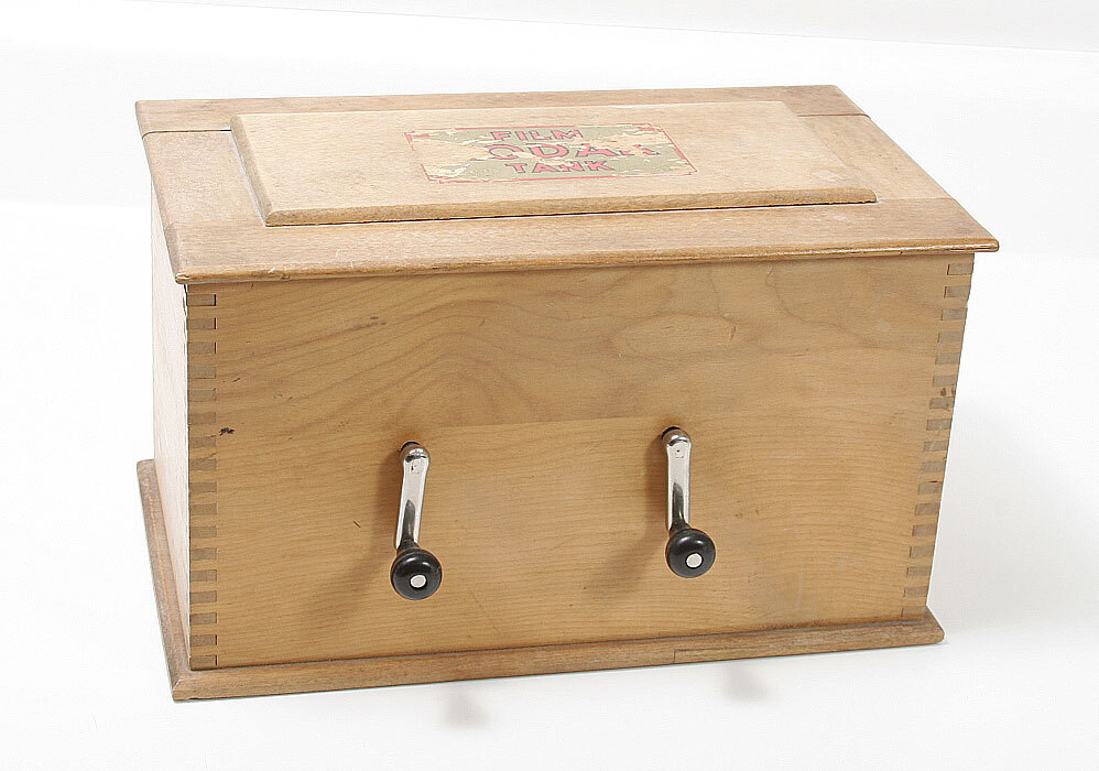 KODAK DEVELOPING TANK, 3-1/2 INCH, MODEL B-2/120903