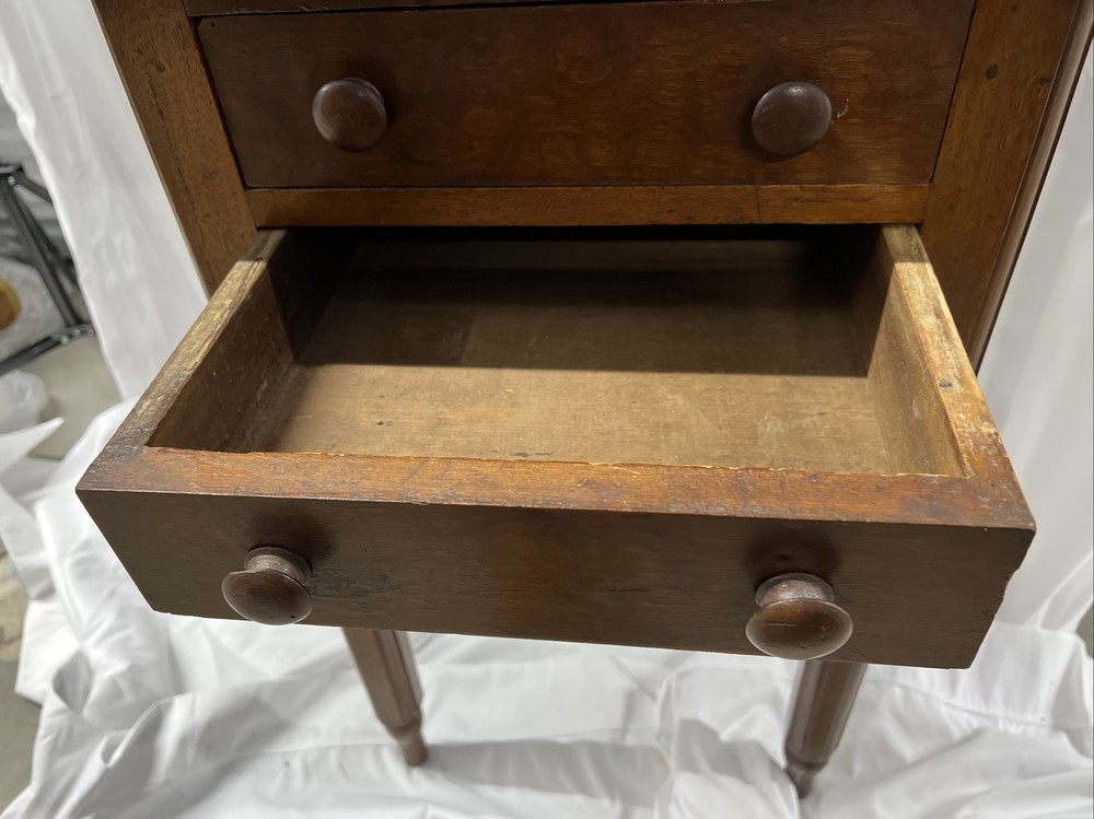 Mitchell and Rammelsberg drop leaf table