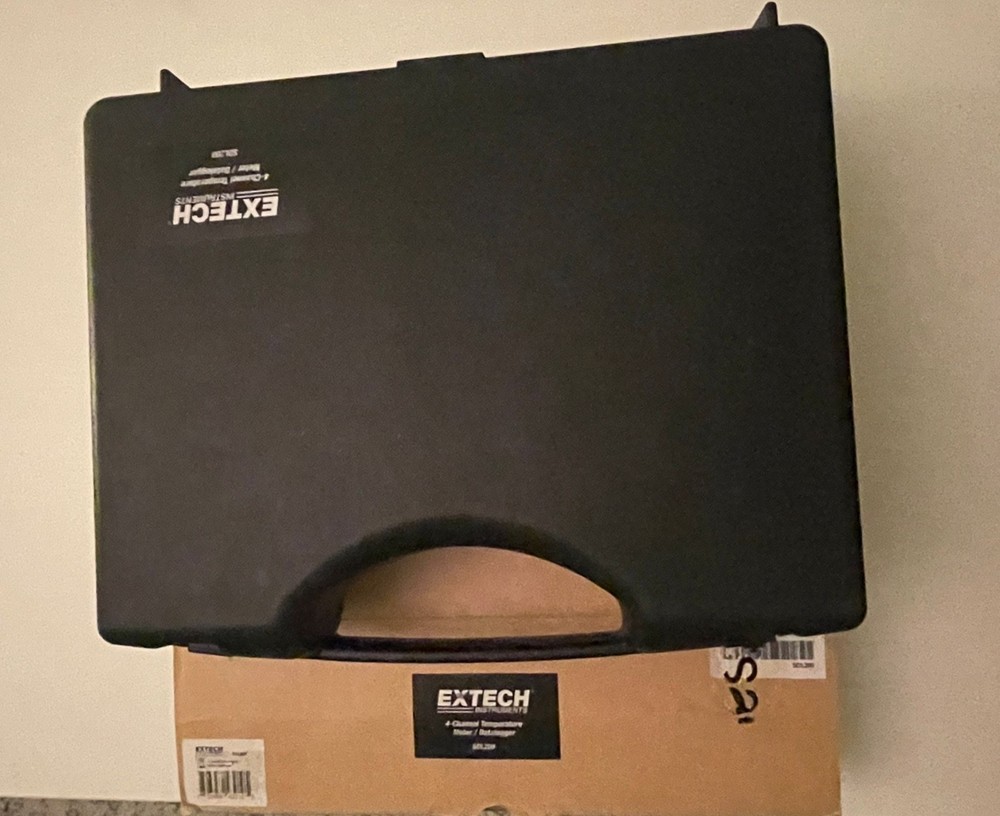 Extech SDL200: 4-Channel Thermometer SD Logger