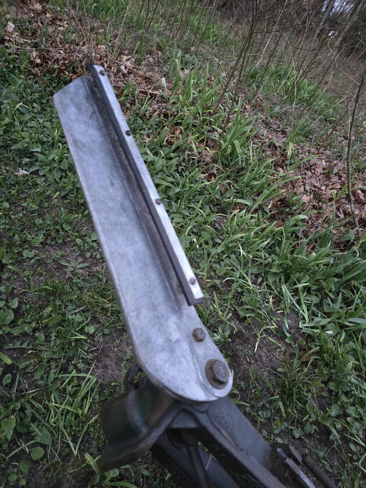 Western White Flyer Trap Machine