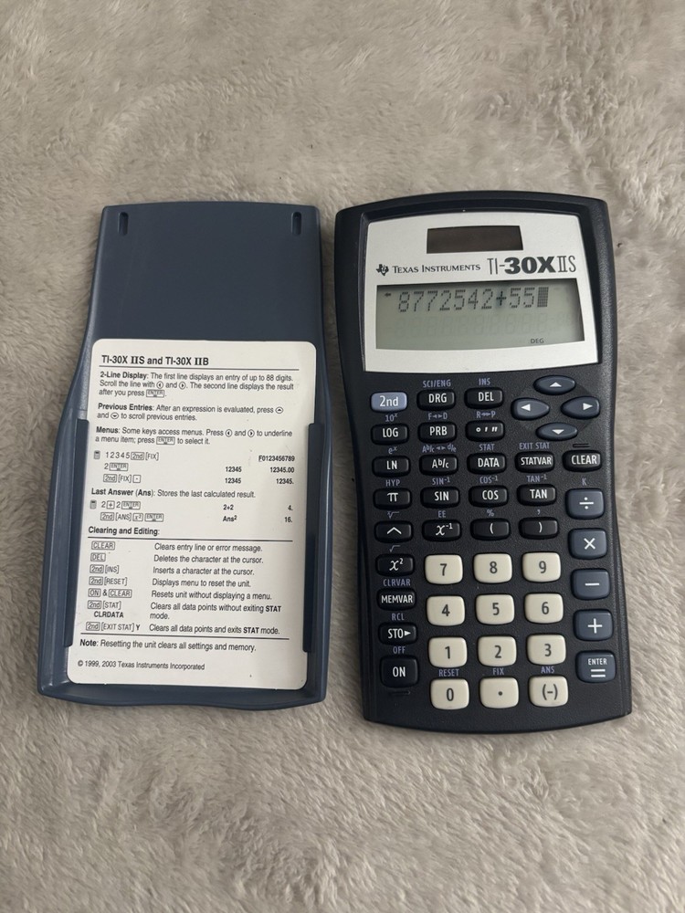 TI-30X IIS TEXAS INSTRUMENTS Excellent Condition Working without issues.