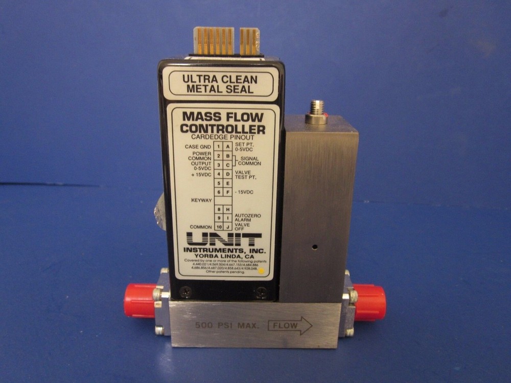 UNIT MF Mass Flow Controller UFC-1260A, 100 SCCM, SiH2Cl2, Used