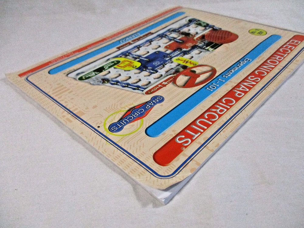 2 Electronic Snap Circuits Experiments Instruction Manuals *BOOKs ONLY* Elenco