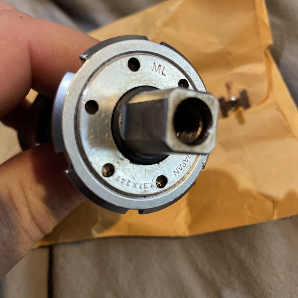 Suntour Microlite Grease Guard Bottom Bracket