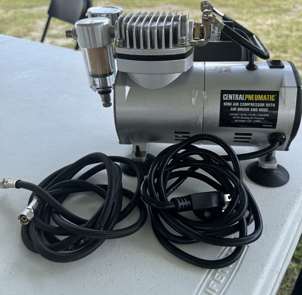 CENTRAL PNEUMATIC NO. 95630  MINI AIR COMPRESSOR