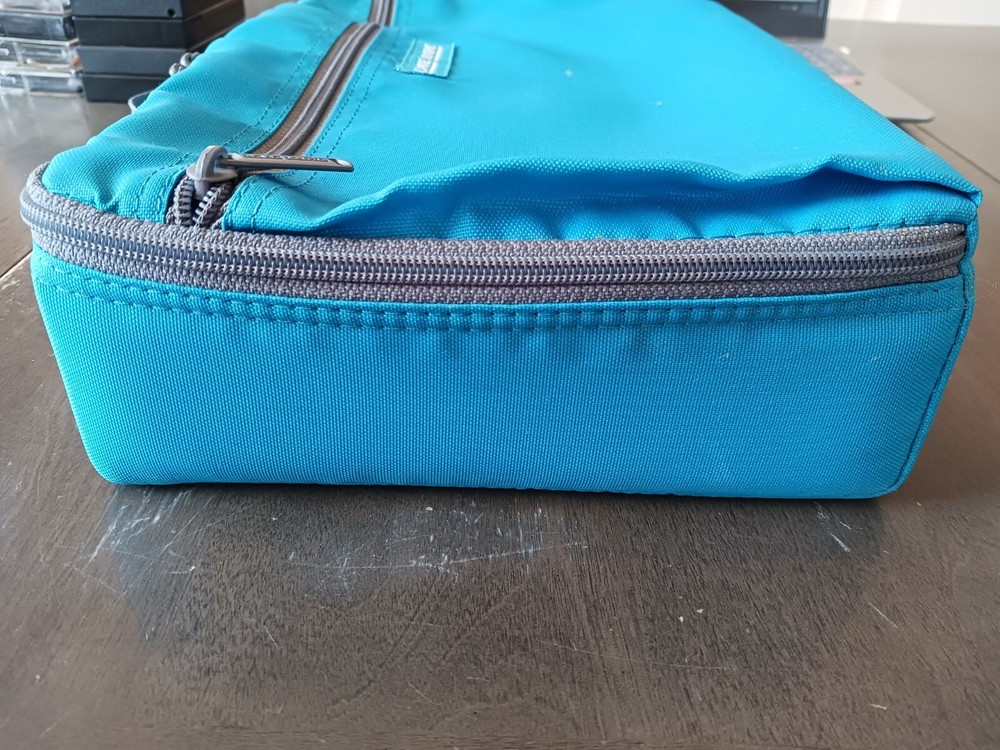Case Logic Blue 30 Cassette Storage Case #CP-30