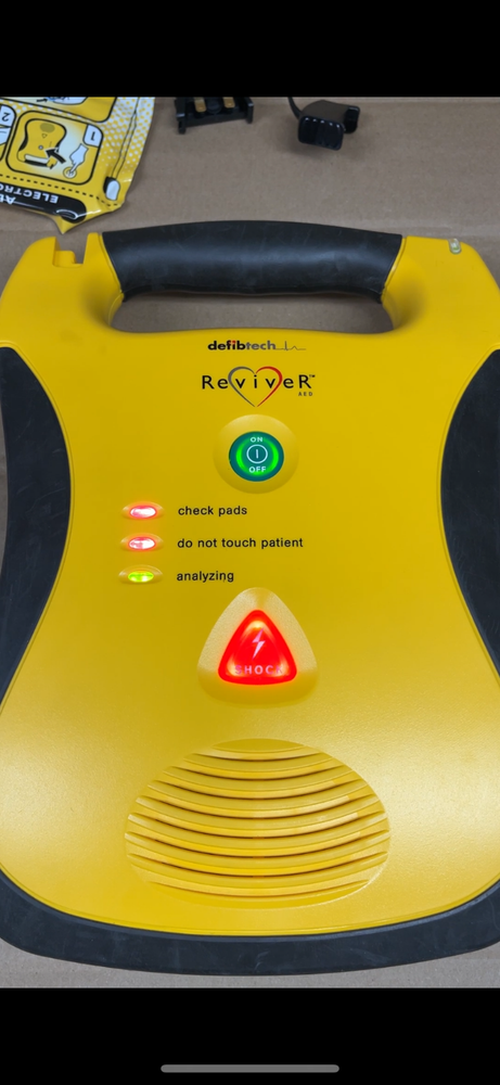 Reviver AED By Cintas with carrying case