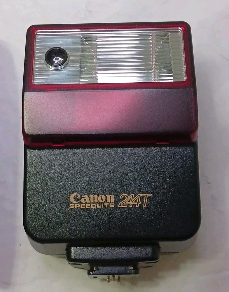 Canon Flash model Speedlite 244T with Case , Nice Condition