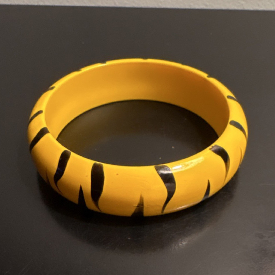 Bakelite Yellow Tiger Stripe Bangle Bracelet