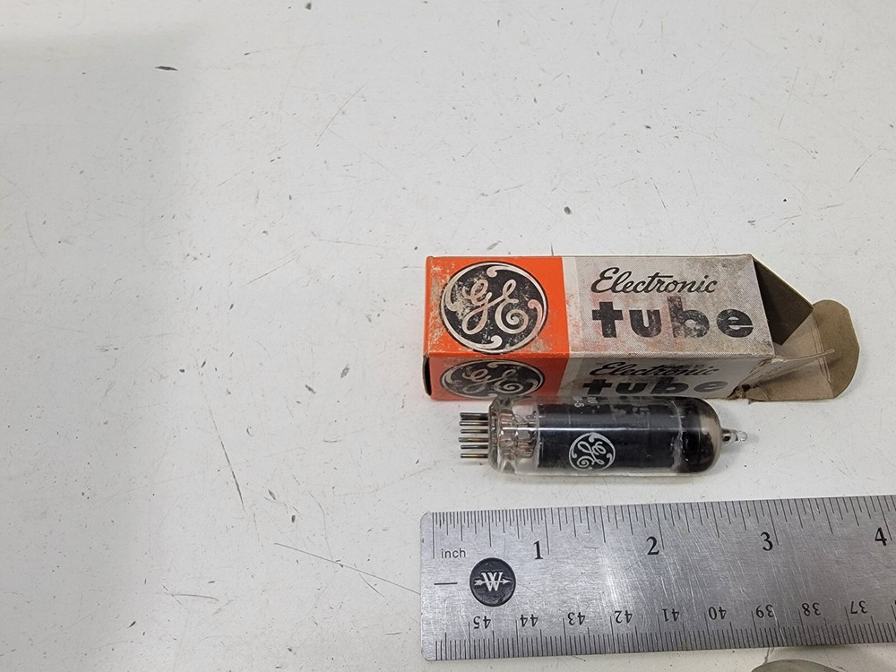 VINTAGE VACUUM ELECTRON TUBE GE 17CU5