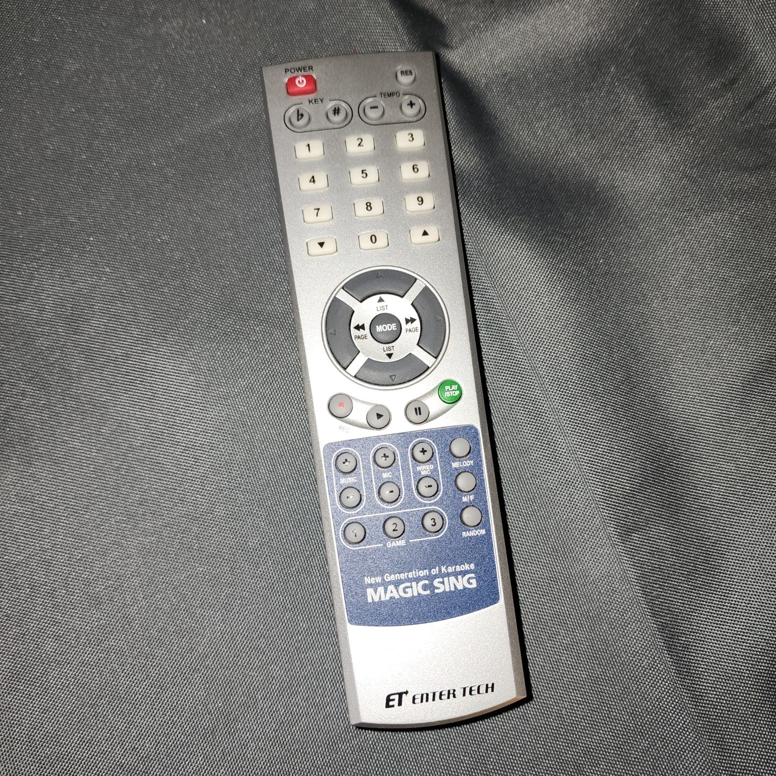 Magic Sing ED-11000 Karaoke w/ 2 Microphones And REMOTE