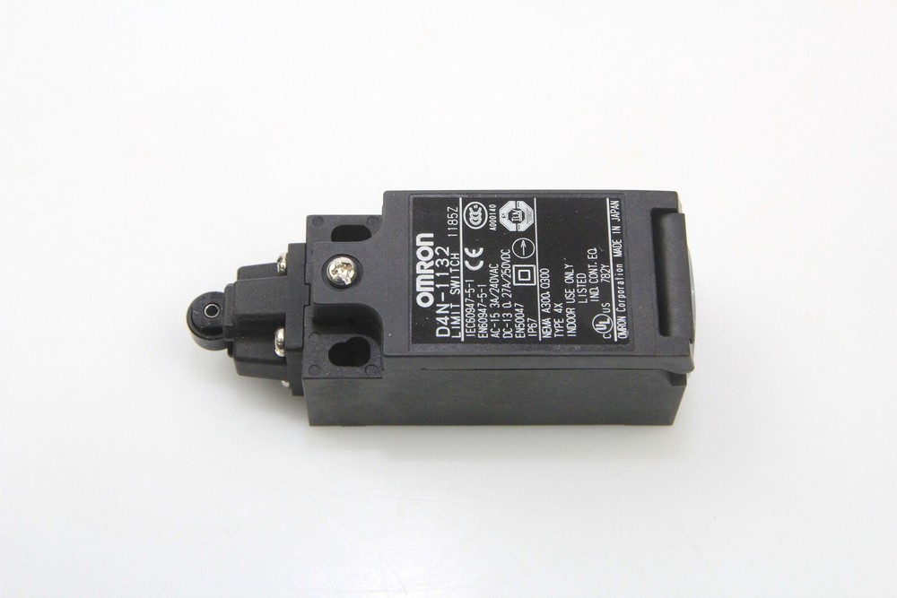 Omron D4N-1132 Limit Switch D4N1132