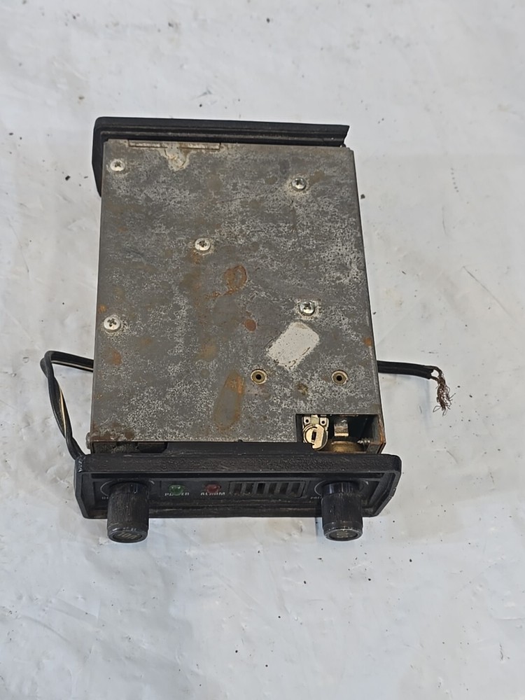 Super Fox Vixen II 2 Superheterodyne Radar Detector untested