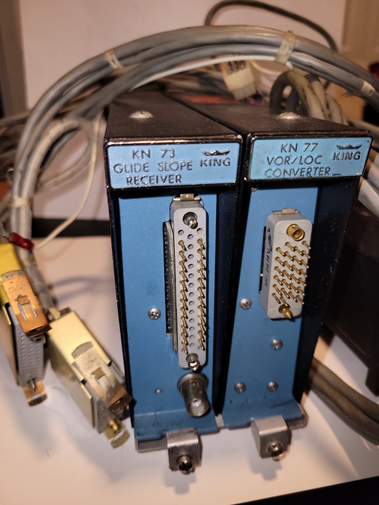 King KN 77/73 Combo With Mounting Rack, Indicator and Harness