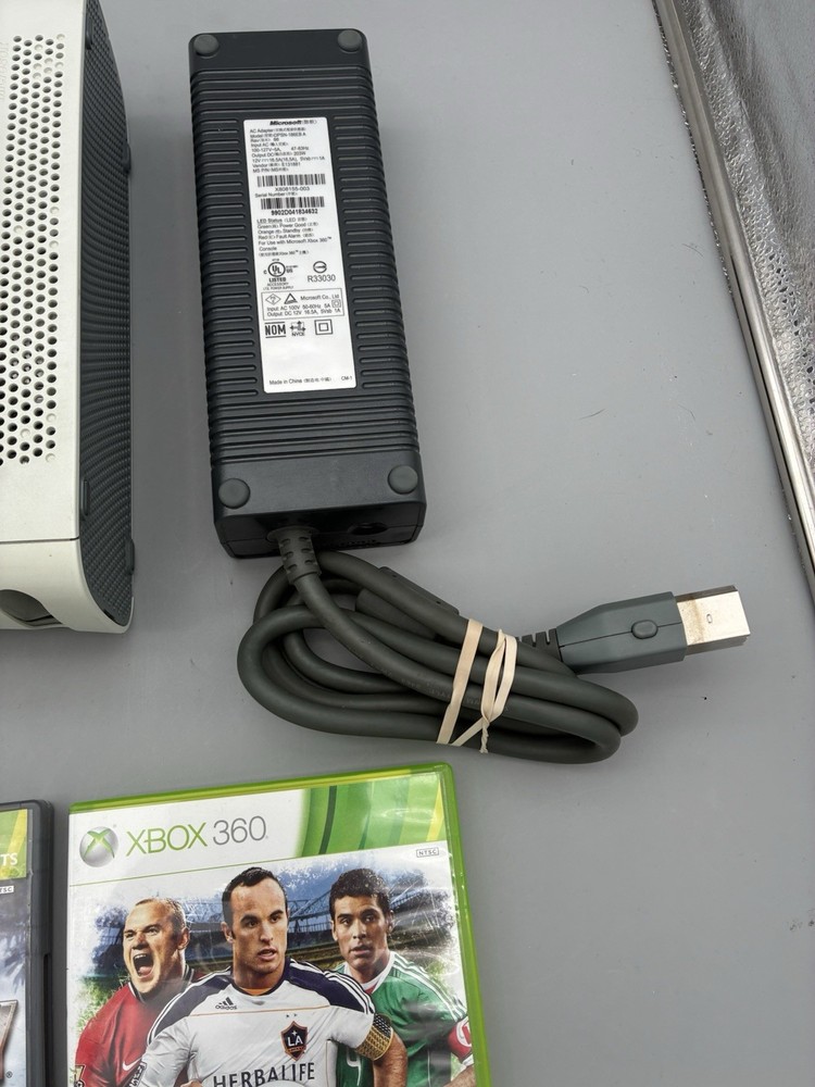 Xbox 360 Console Bundle Controller & Cables 4 Games – Tested Working