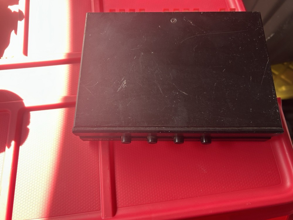 Sonance SS4 Speaker Selector 4 Zone – Untested – Good Condition – See Photos