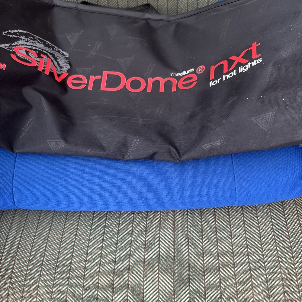 Photoflex Medium SilverDome nxt SoftBox for Flash or Hotlights