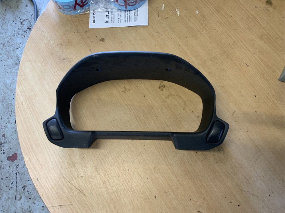 mitsubishi FTO Clock Surround Plastics