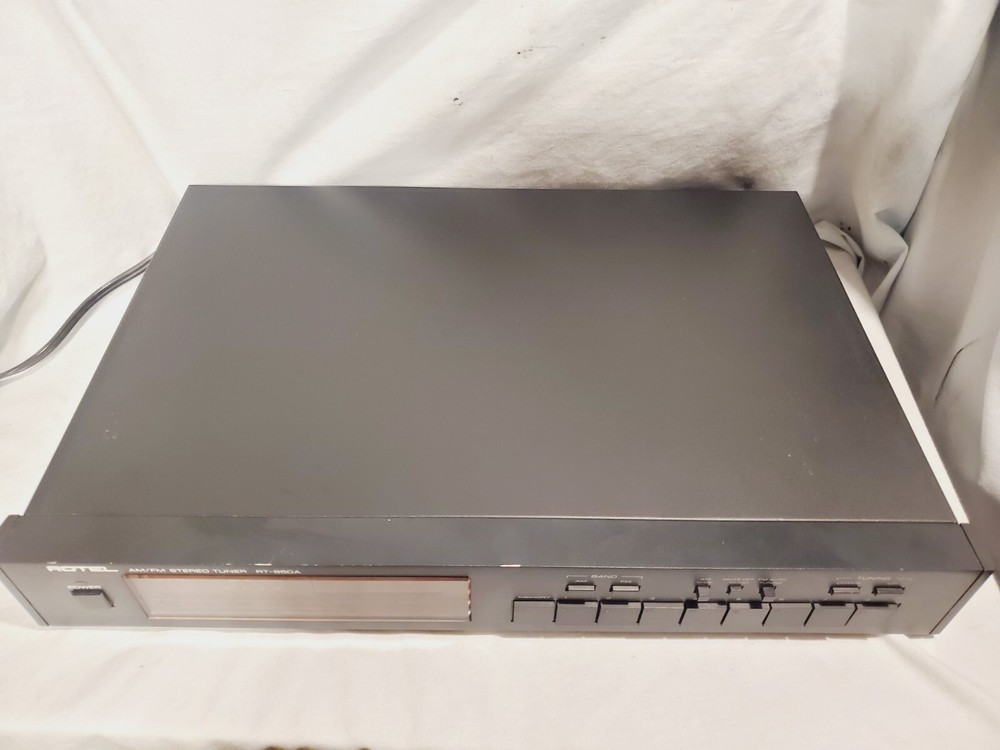 ROTEL RT-850A AM/FM Stereo Tuner