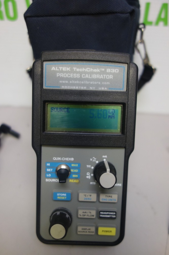 ALTEK TECHCHEK 820 PROCESS CALIBRATOR w/ Carrying Bag