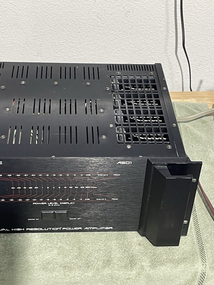 SAE A501 Stereo Amplifier