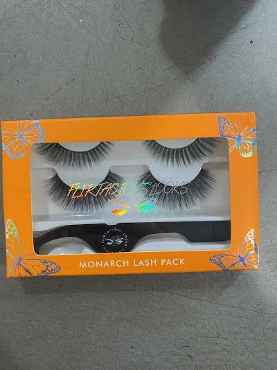 Flirtacious Looks Monarch Lash Pack Reusable False Eyelashes 2 Pack With Applica