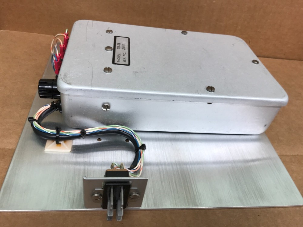 DCA-1A DC AMPLIFIER
