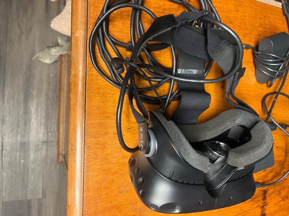 HTC Vive Headset Only No Controllers Good Condition