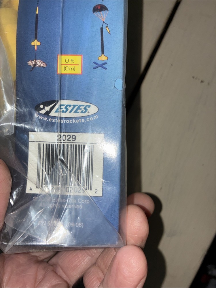 Estes #2029 Converter Flying Model Rocket Kit Skill Level E2X