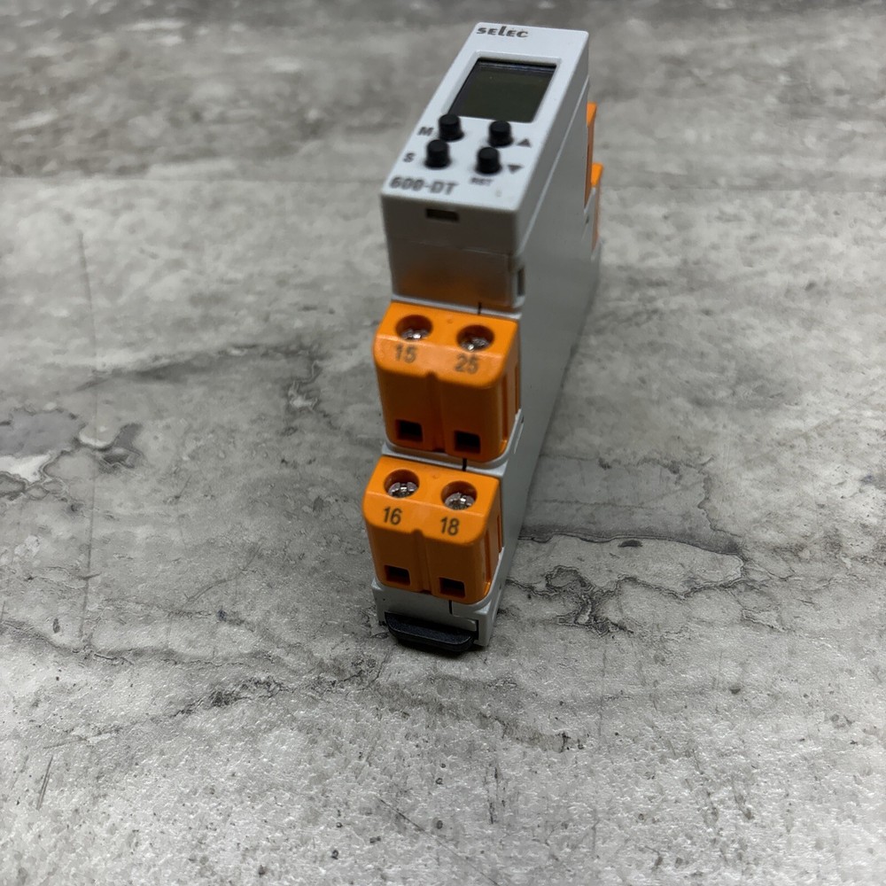 Automation 24 / Selec 600DT-CU 102080 Multi Function Timer Relay, New