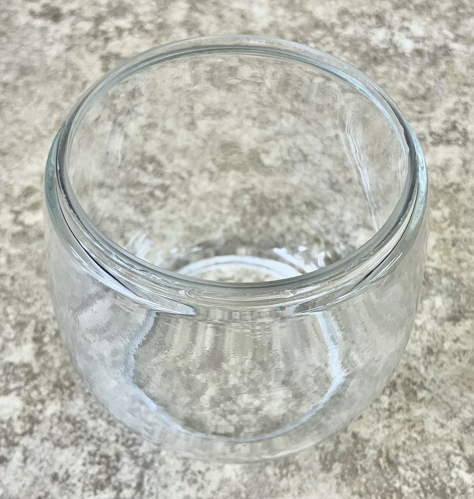 Unmarked Clear Little Wizard Globe