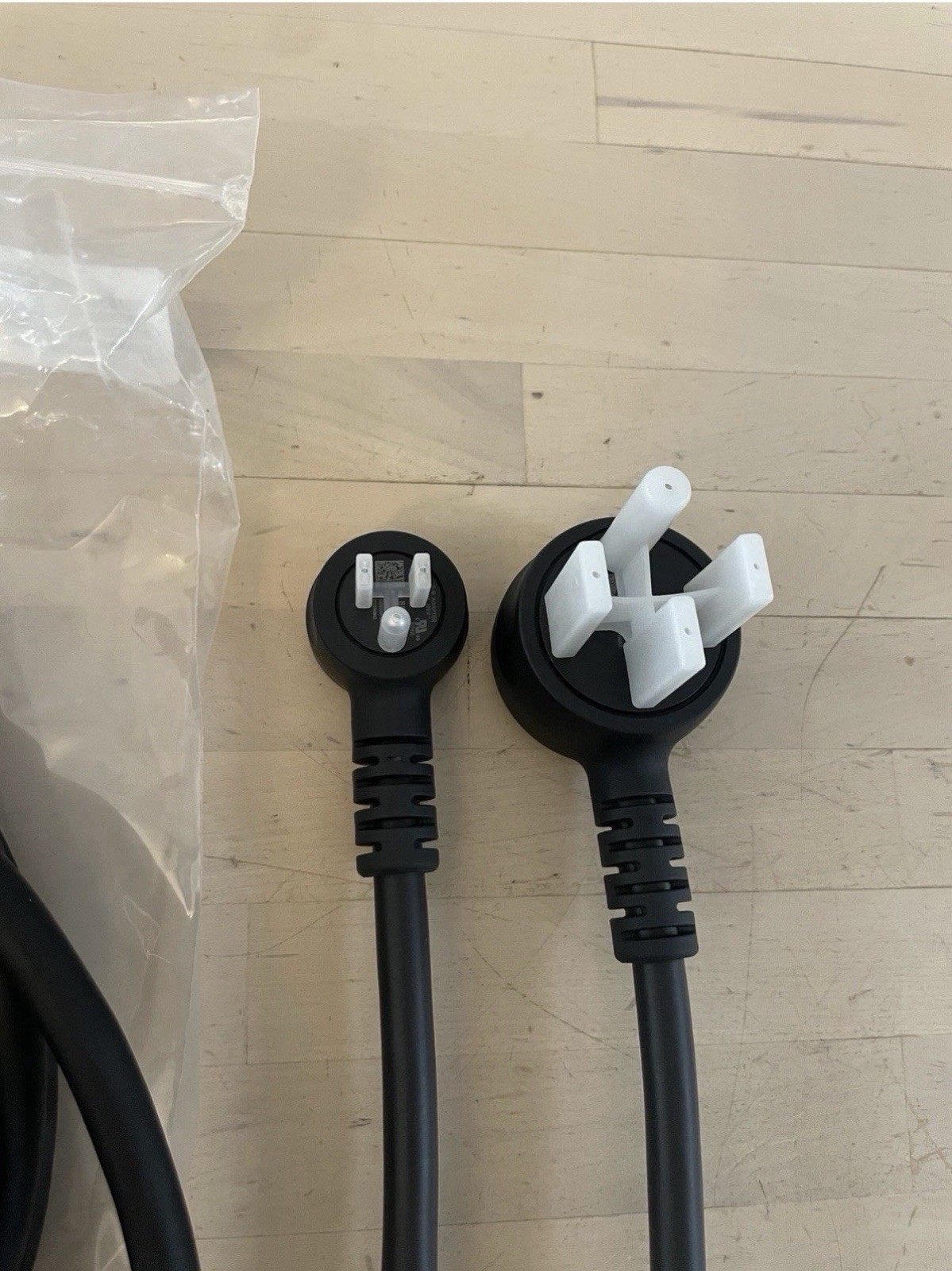 OEM GM Ultium EV Dual Level Charger (32A) – NEMA 5-15 + 14-50