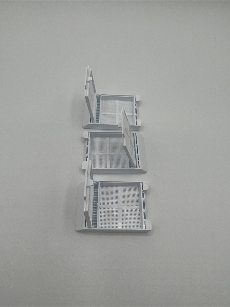 Embedding Biopsy Cassette, Molded with 1-Compartment & Attached Front Lid, White