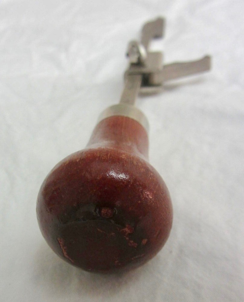 Vintage UNKNOWN TOOL Adjustable Splitter Sharp Edge Wood Handle Holder Carpenter