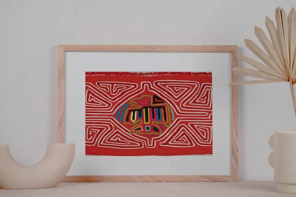 Red And White Thunderbird Mola