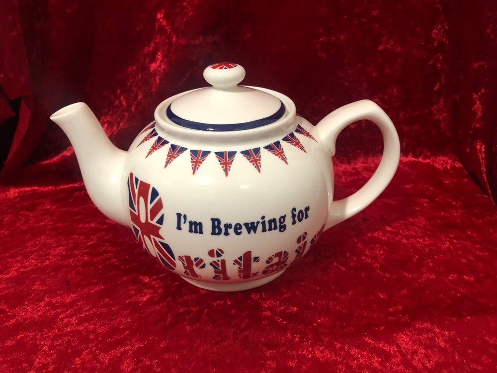 British Teapot Im Brewing for Britain