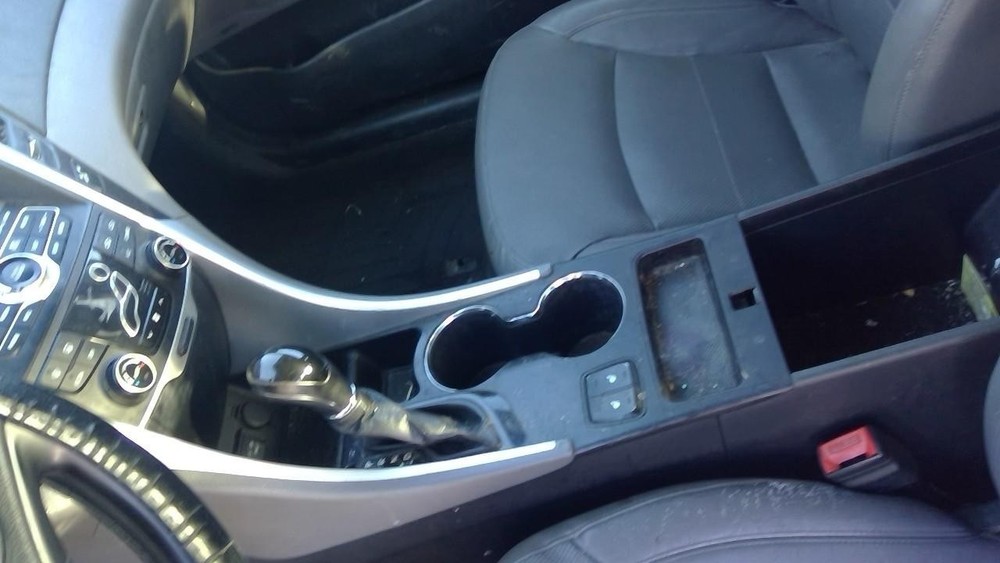 Used A/C Selector Switch fits: 2012 Hyundai Sonata w/navigation automatic temper