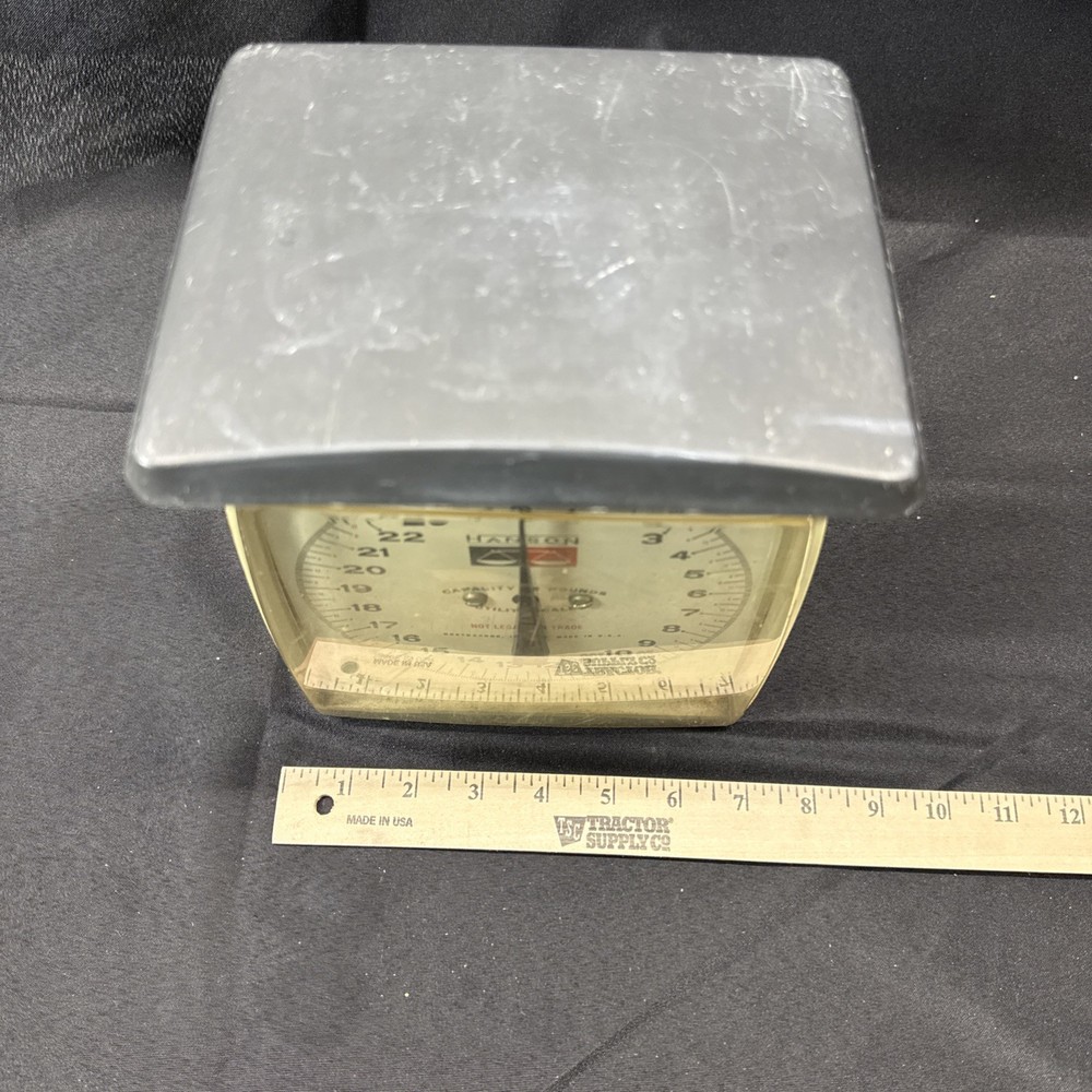 Vintage Handson 1960s Kitchen Scale