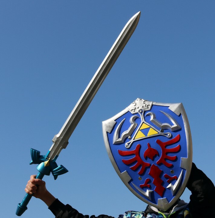 Legend of Zelda Link Hylian Master Skyward Sword Bow Shield PU Foam Prop Costume