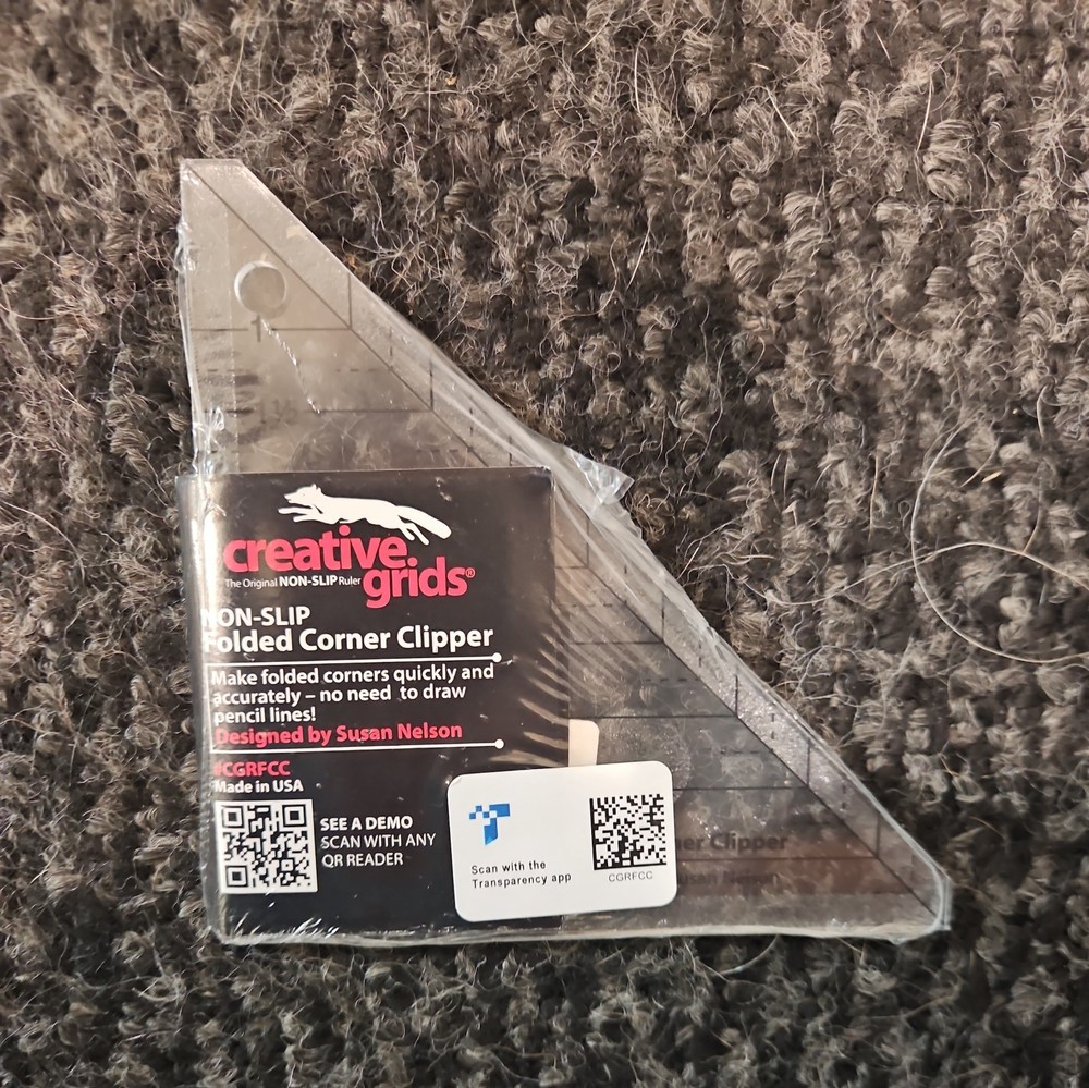 Non-Slip Folded Corner Clipper Creative Grids