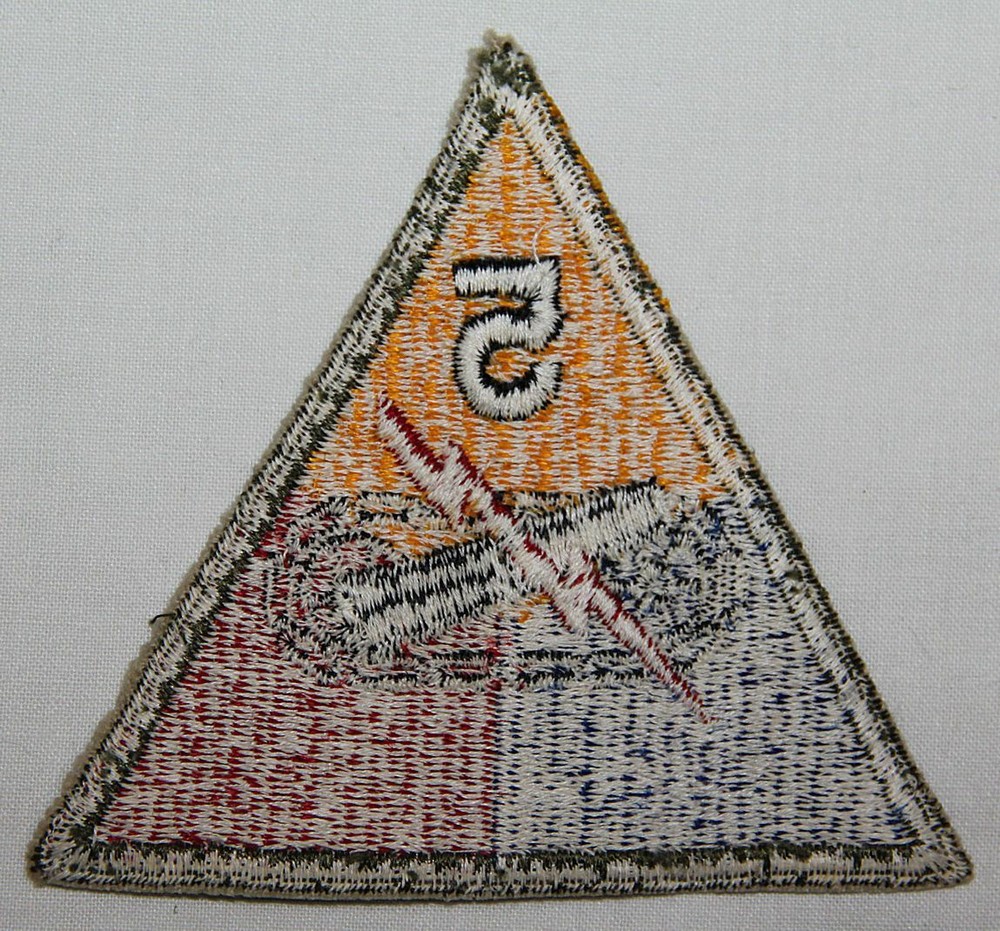 ORIGINAL WWII 5TH ARMORED DIVISION PATCH, NICE WHITE BACK