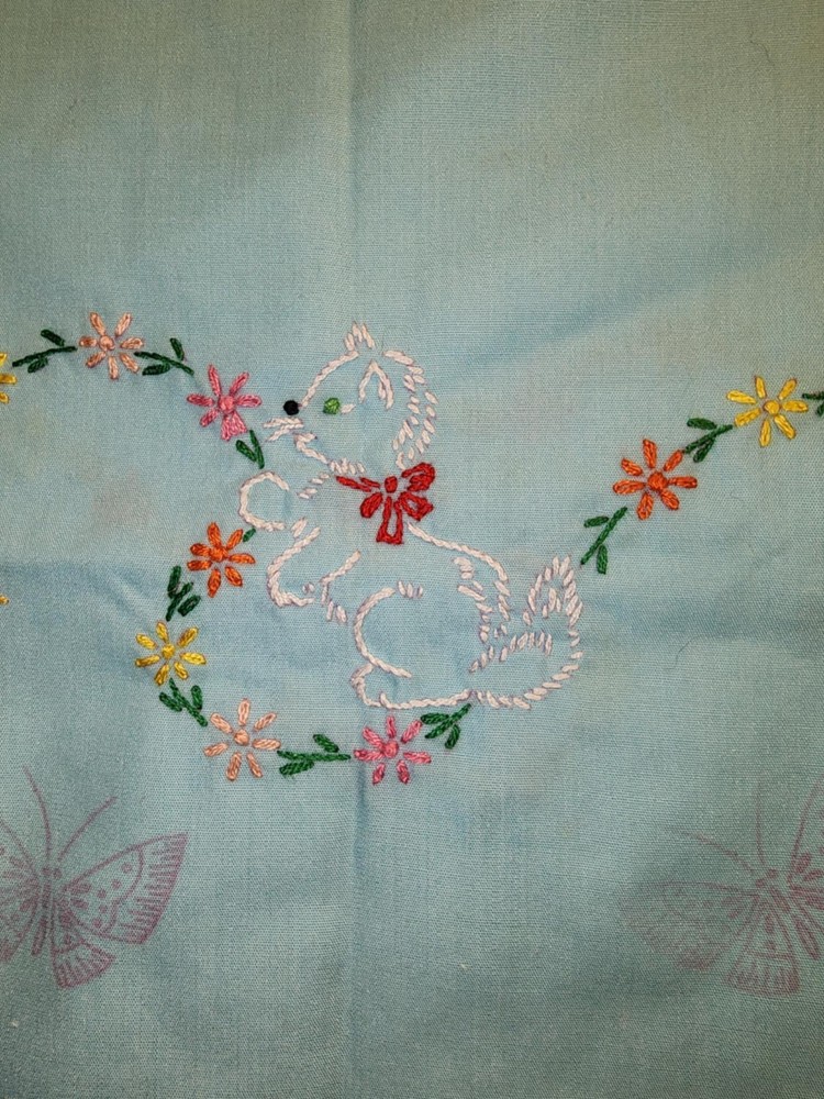 Small Needle Point Baby pillow Case Kitties PlayingNeedle point pattern is...