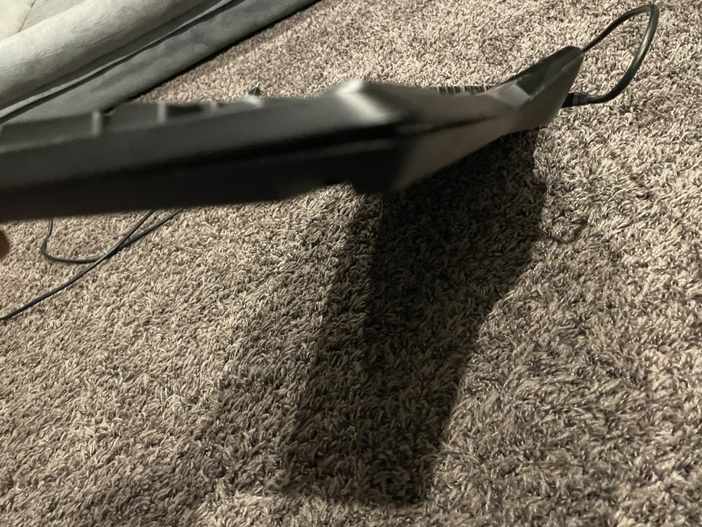 G510 Logitech Wired Gaming Keyboard Backlit LCD Programmable (Please Read)