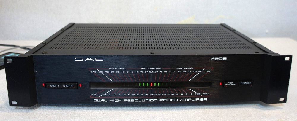 SAE A202 DUAL HIGH RESOLUTION POWER AMPLIFIER