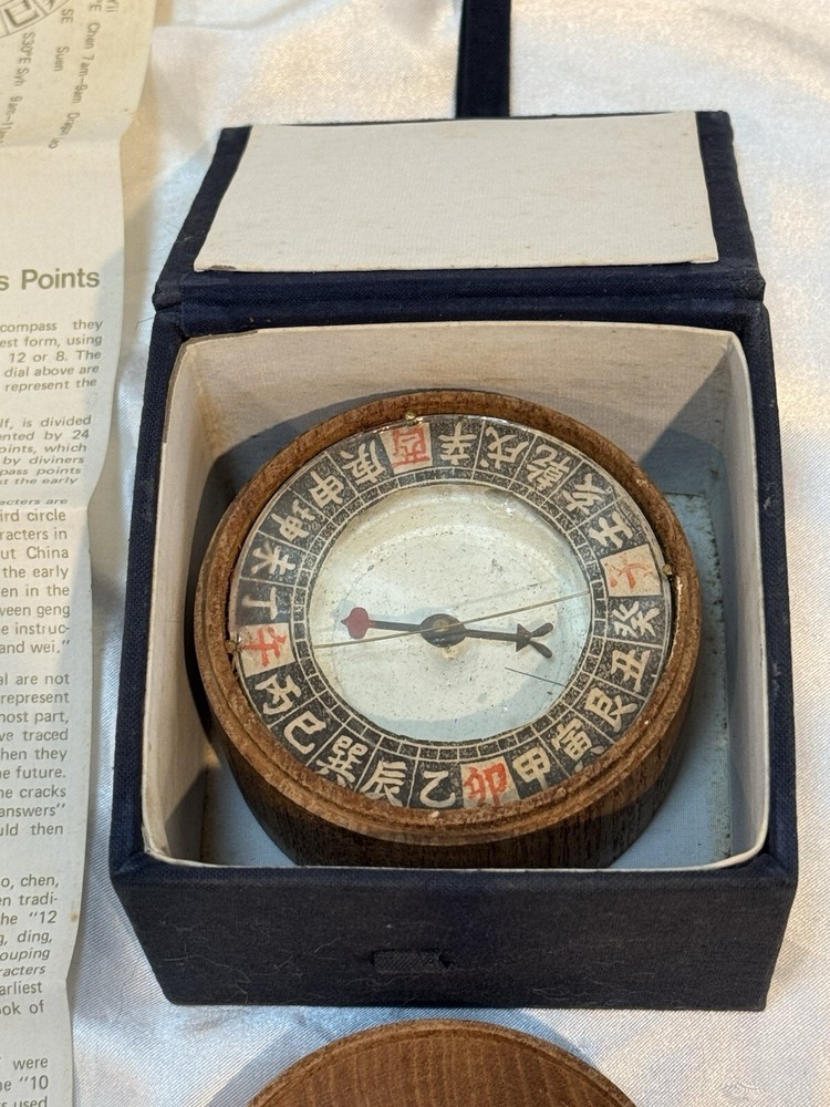 CHINESE MARINER'S COMPASS, BOXED Instruction book