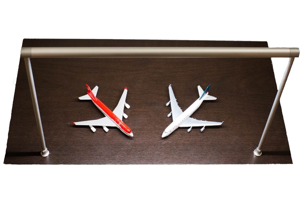 Horizontal showcase LED light 17" Standing pole light for display minor scratch