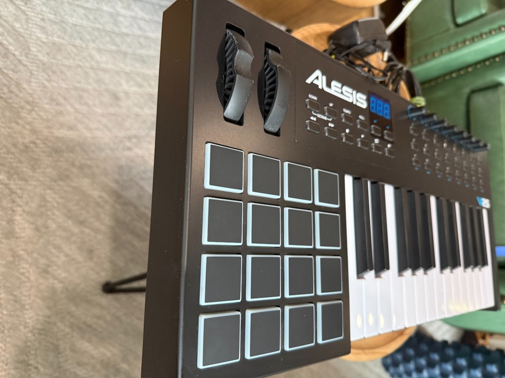 Alesis VI25 Advanced 25-Key USB Midi Keyboard Controller