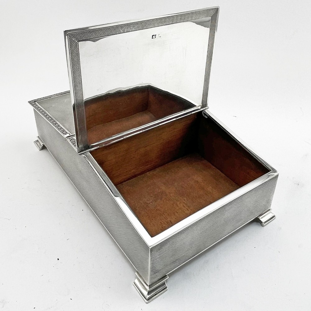 Superb Quality Sterling Silver Rectangular Cigarette or Trinket Box 1959