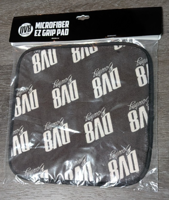 DV8 Double Sided Microfiber EZ Grip Pad 8" x 7 3/4"